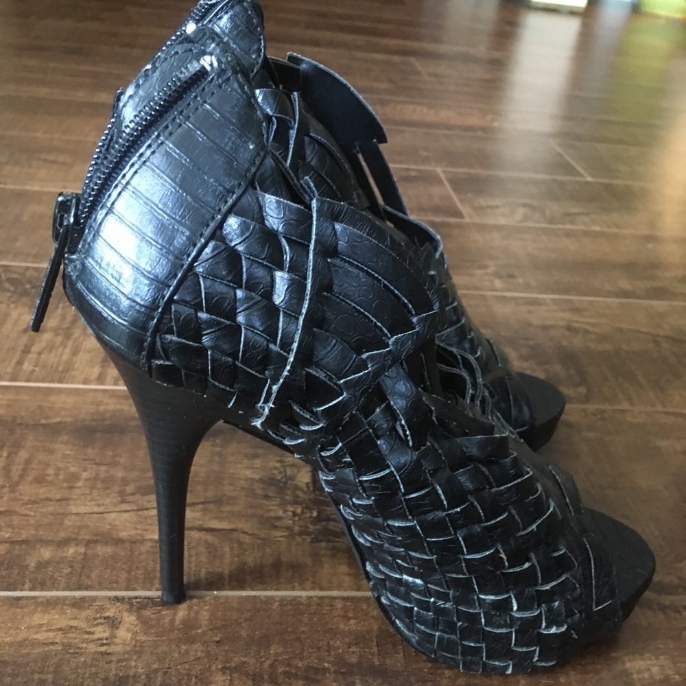 Black leather peep toe high heels bootie
